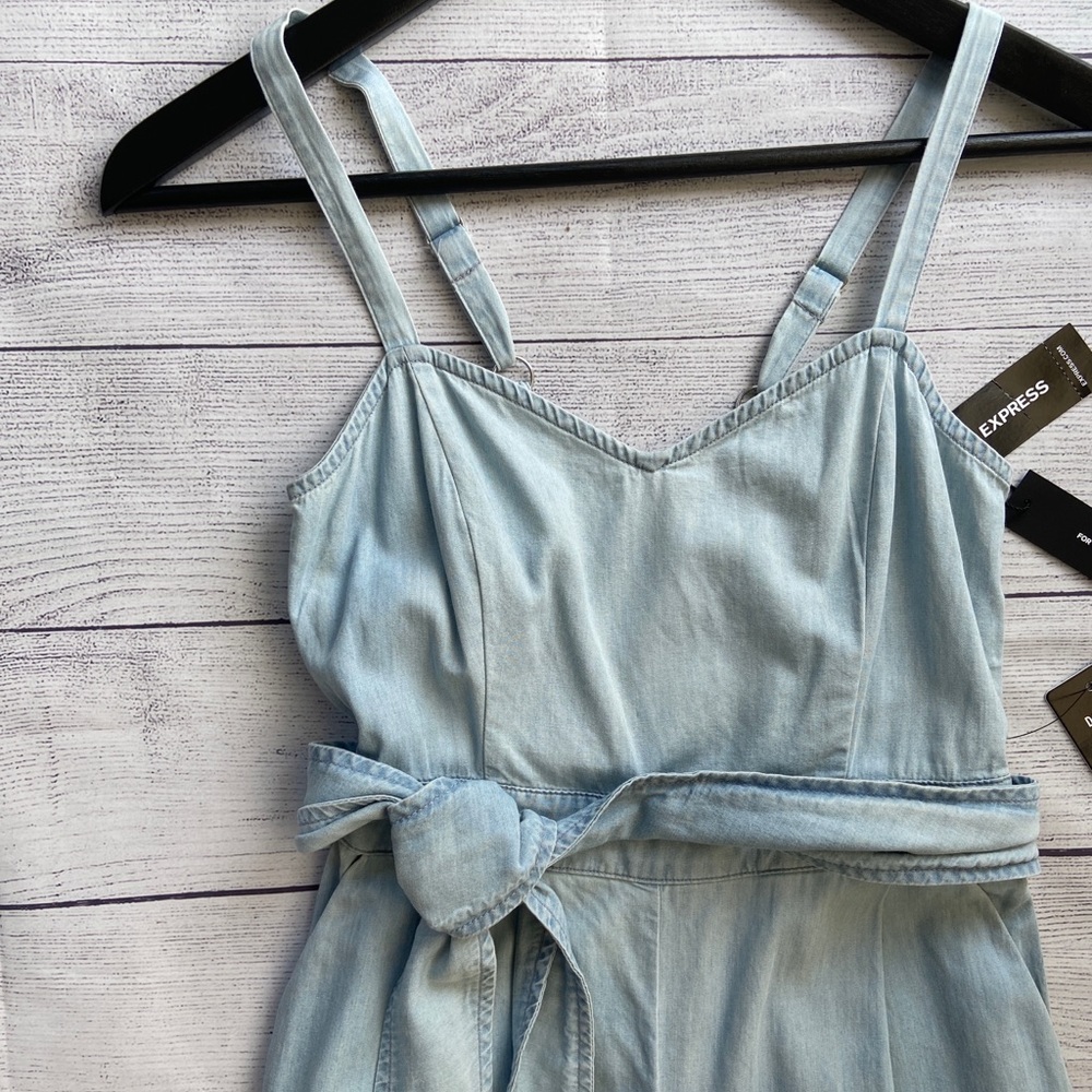 EXPRESS Linen-Blend Cross Back Culotte Jumpsuit - Picture 6 of 16